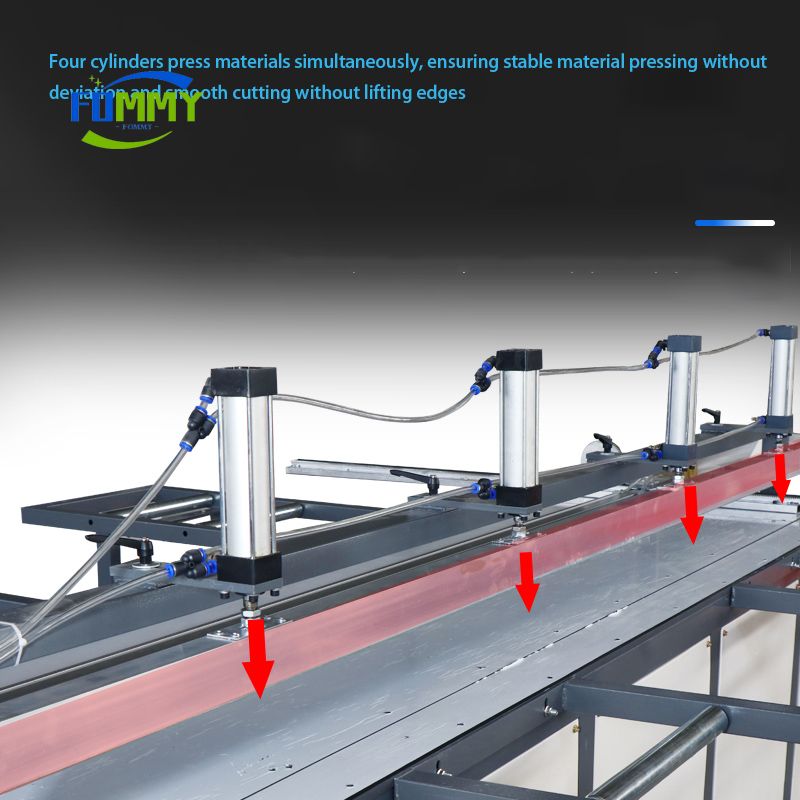 Automatic cutting saw